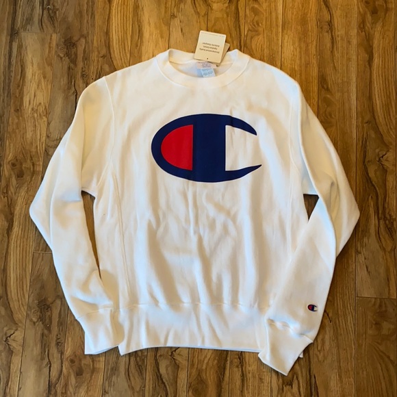 Champion Other - NWT champion sweater - size small